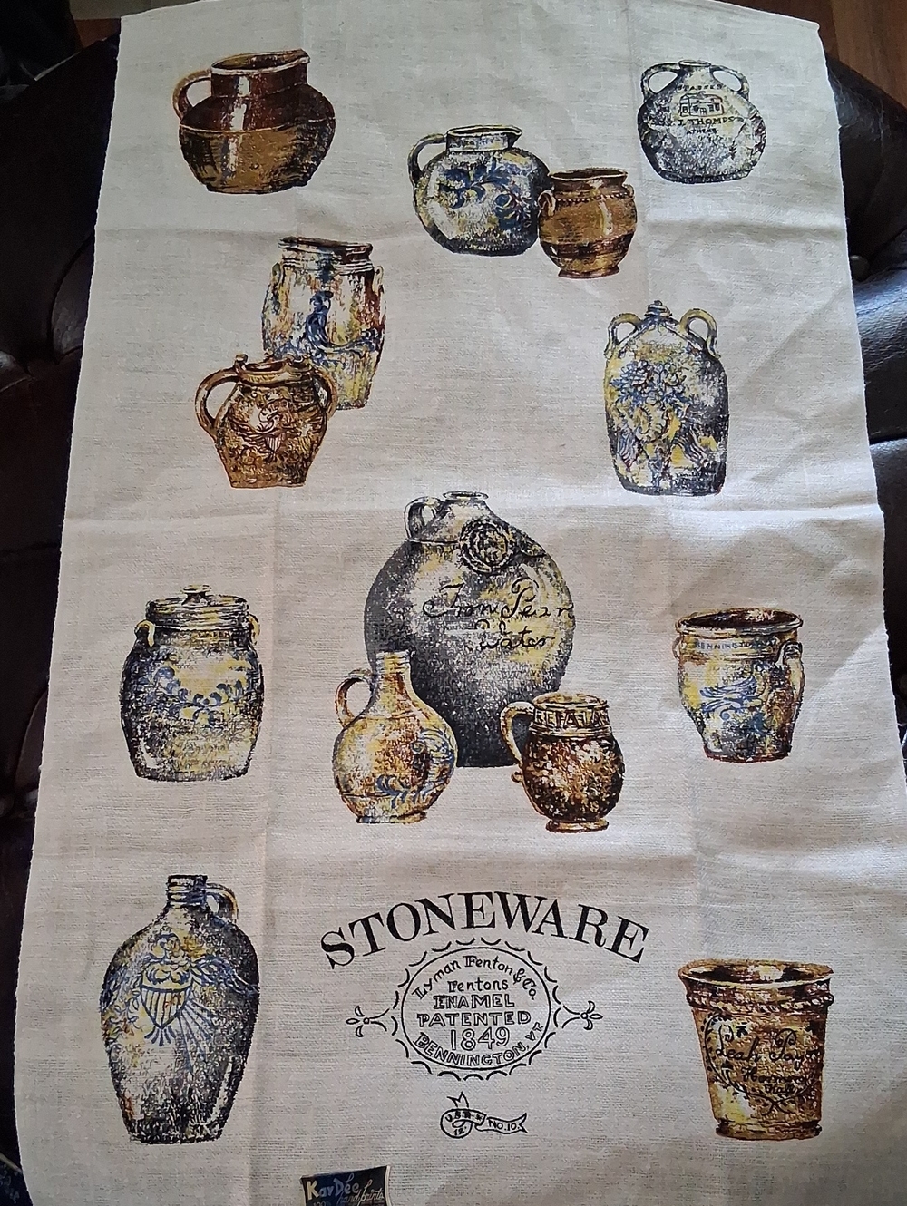 Kay Dee Linen Tea Towel - Neutral with Blue & Brown Jugs NWOT
